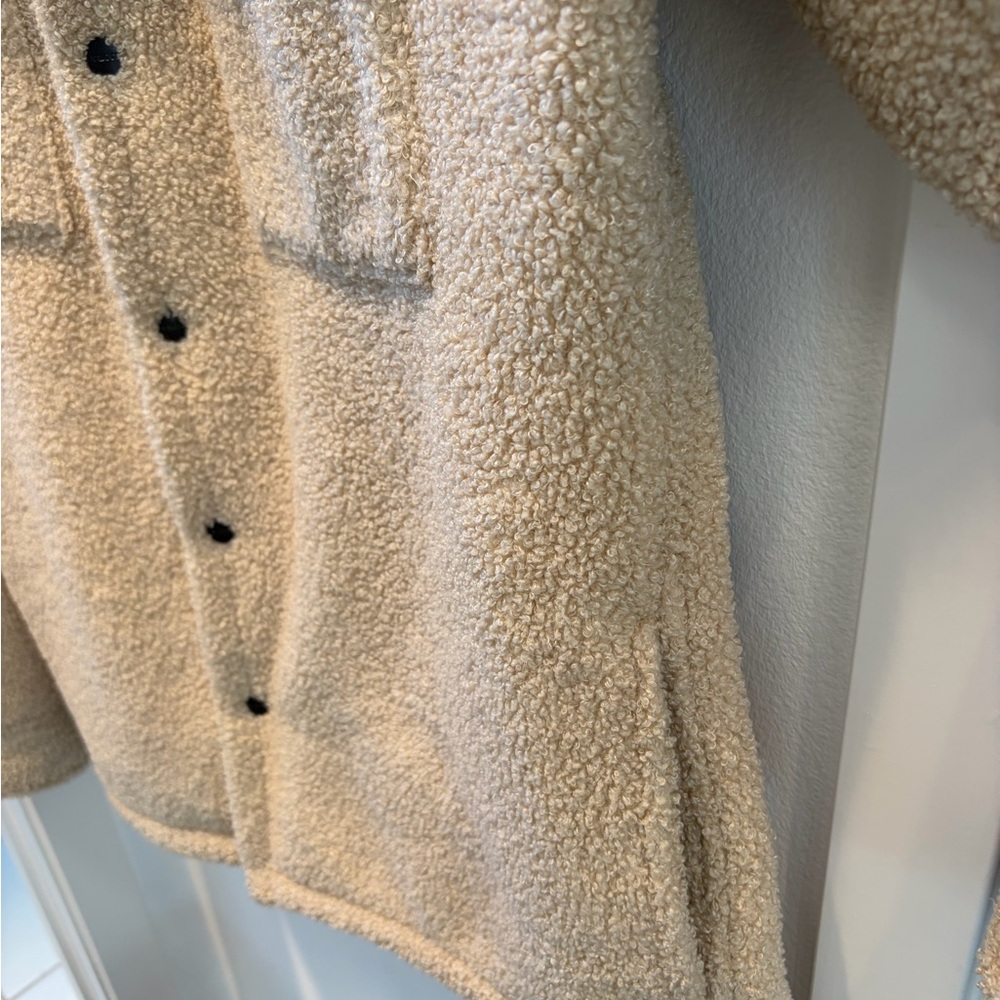 Vuori Mens Cream Sherpa Fleece Button-Up Jacket - Picture 5 of 6